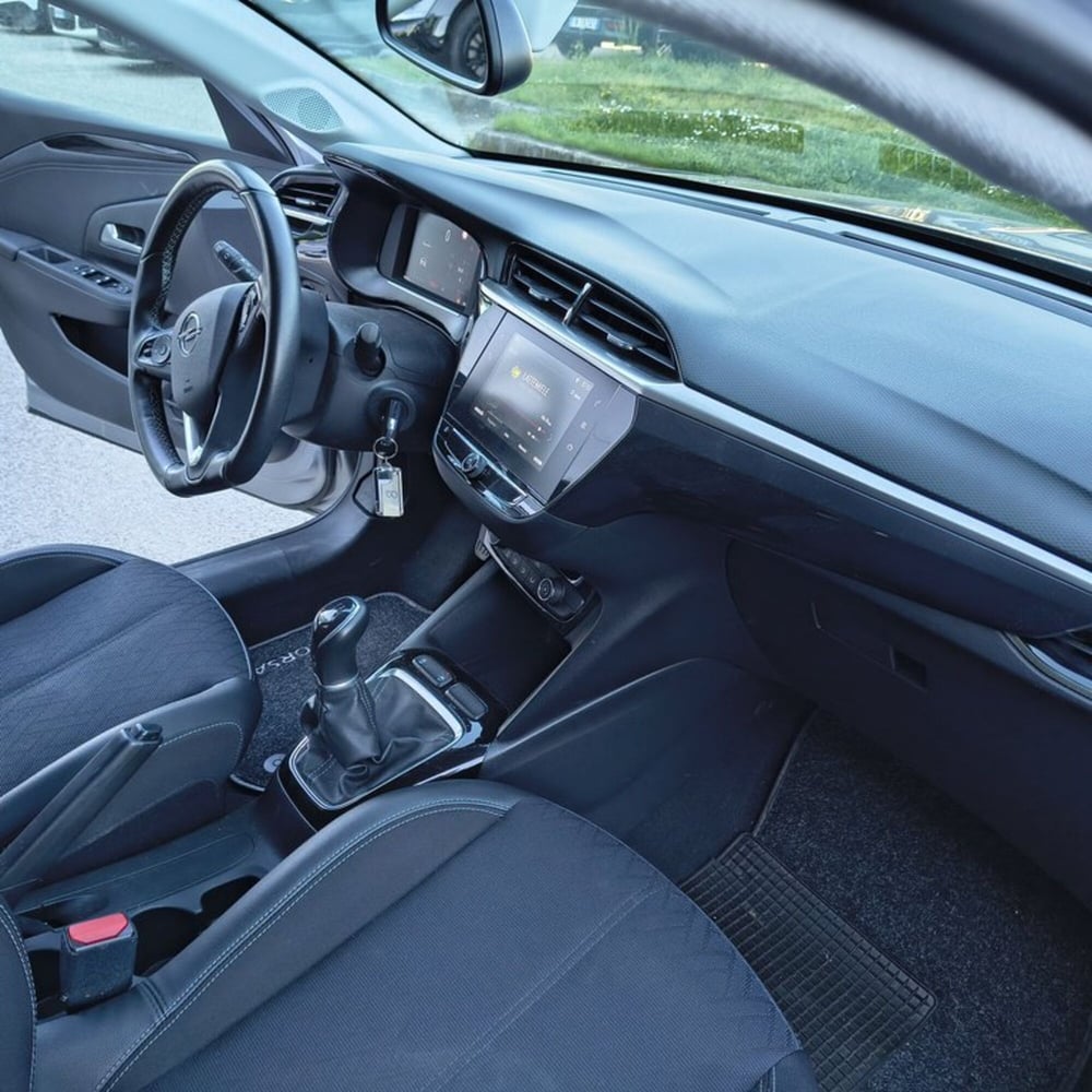 Opel Corsa usata a Padova (13)