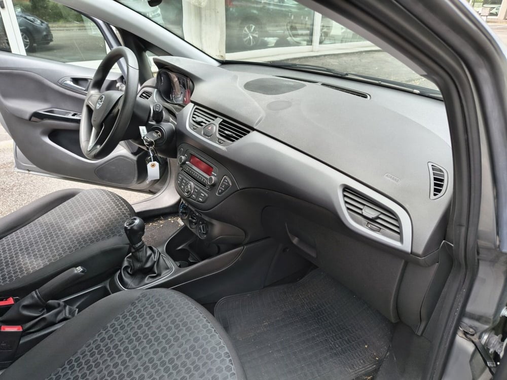 Opel Corsa usata a Padova (12)
