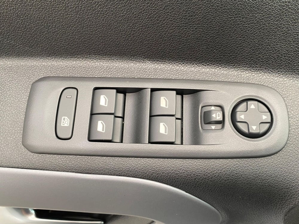 Fiat Doblò nuova a Milano (19)
