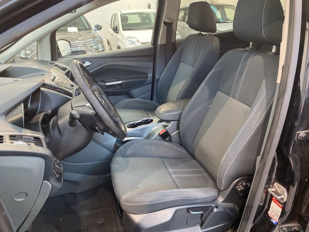 Ford C-Max usata a Milano (10)