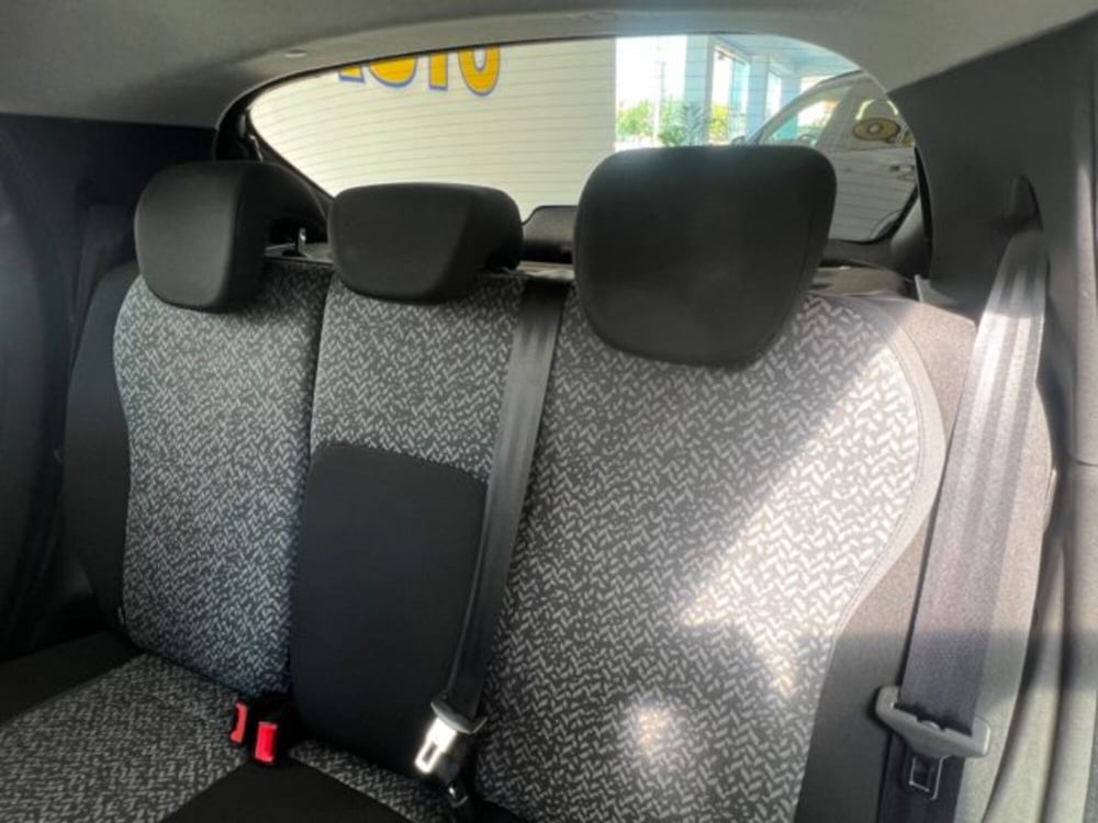 Lancia Ypsilon usata a Napoli (17)