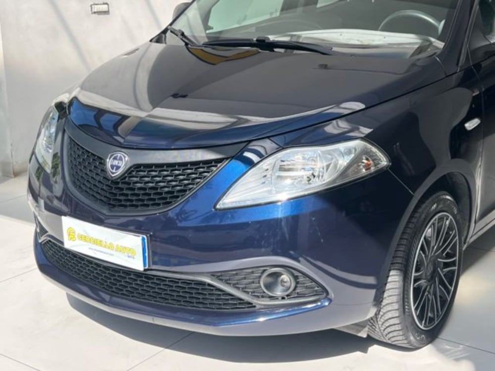Lancia Ypsilon usata a Napoli (4)