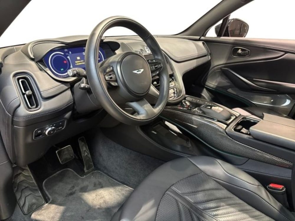 Aston Martin DBX usata a Bologna (11)