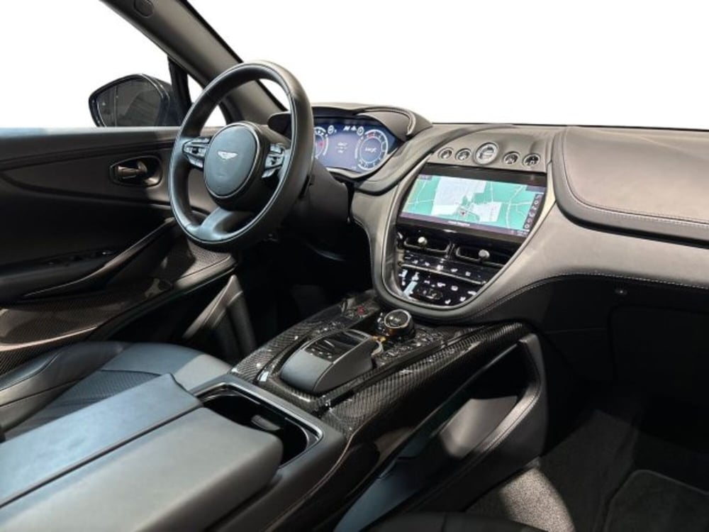 Aston Martin DBX usata a Bologna (15)