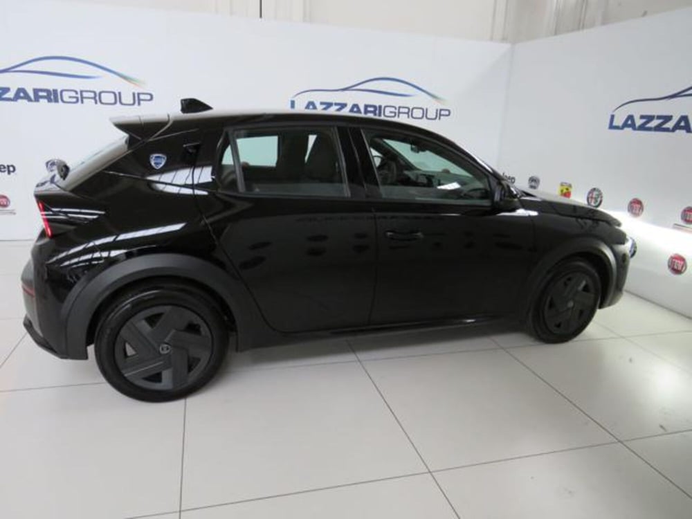Lancia Ypsilon nuova a Lodi (6)