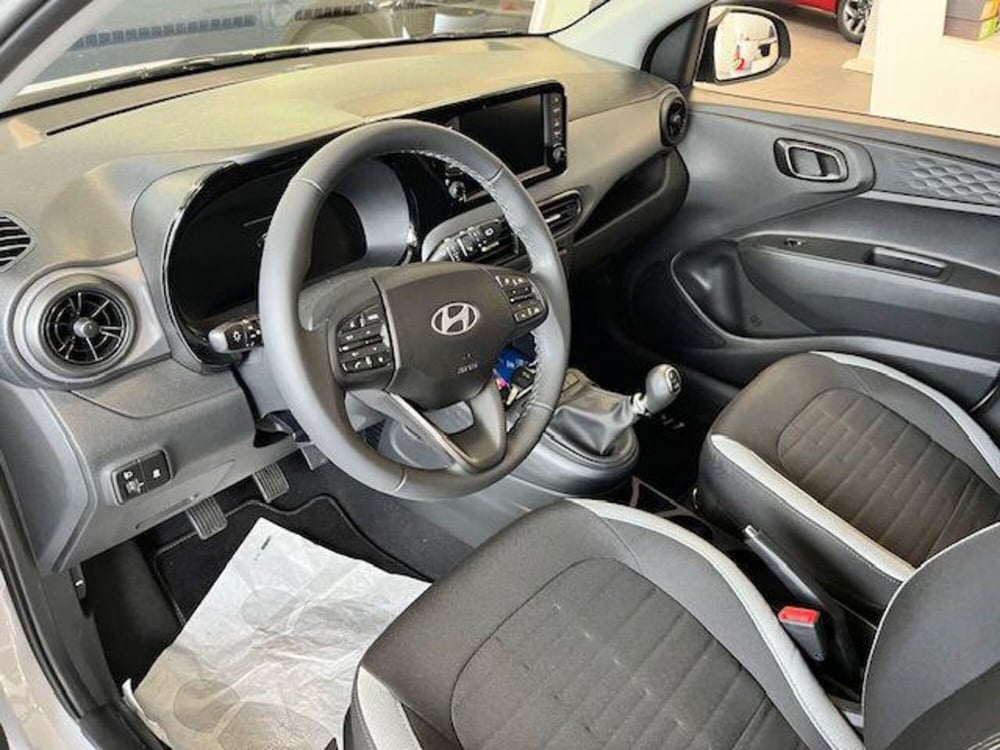 Hyundai i10 usata a Verbano Cusio Ossola (11)