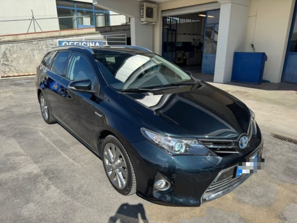 Toyota Auris Station Wagon usata a Macerata (3)