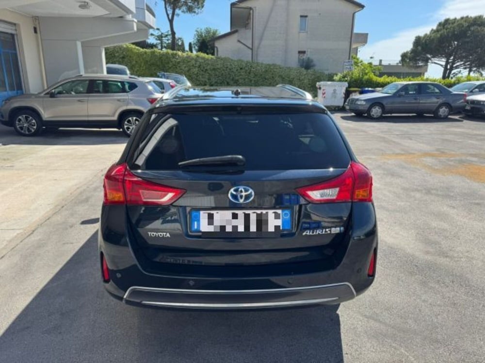 Toyota Auris Station Wagon usata a Macerata (5)