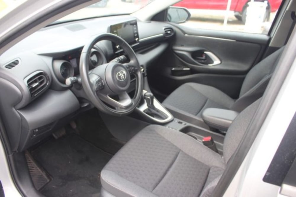 Toyota Yaris Cross usata a Roma (12)