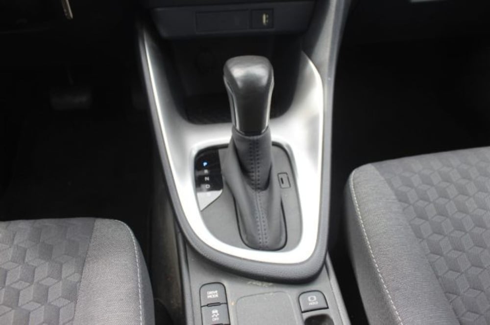 Toyota Yaris Cross usata a Roma (16)