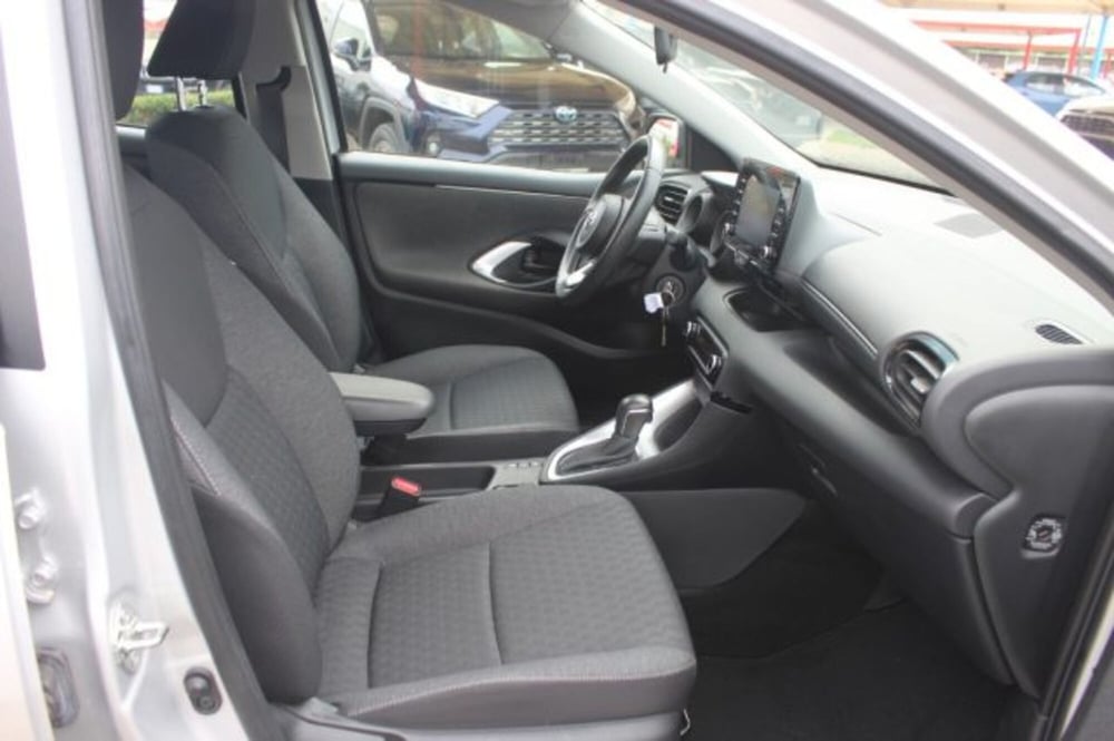 Toyota Yaris Cross usata a Roma (7)