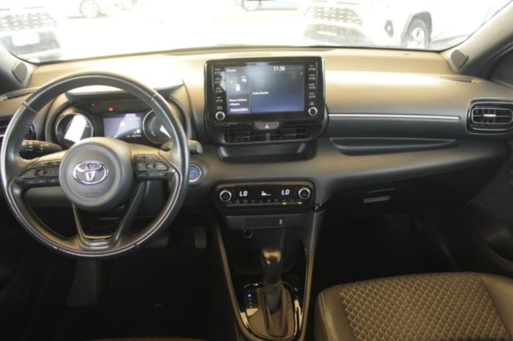 Toyota Yaris Cross usata a Roma (9)