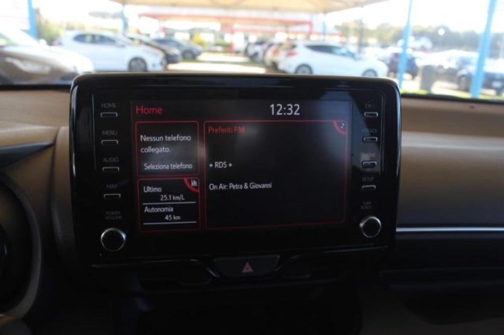 Toyota Yaris Cross usata a Roma (18)
