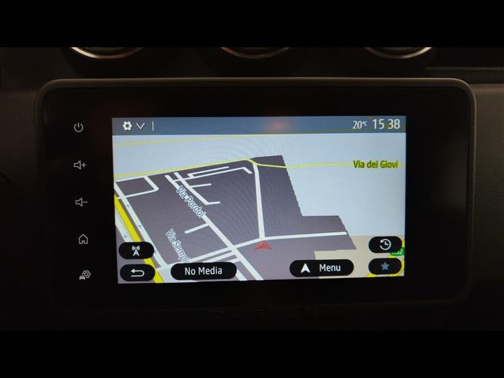 Dacia Duster usata a Milano (13)