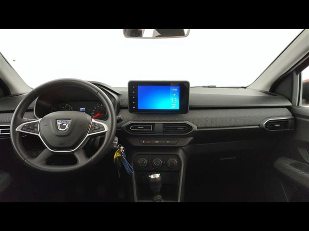 Dacia Sandero usata a Milano (11)