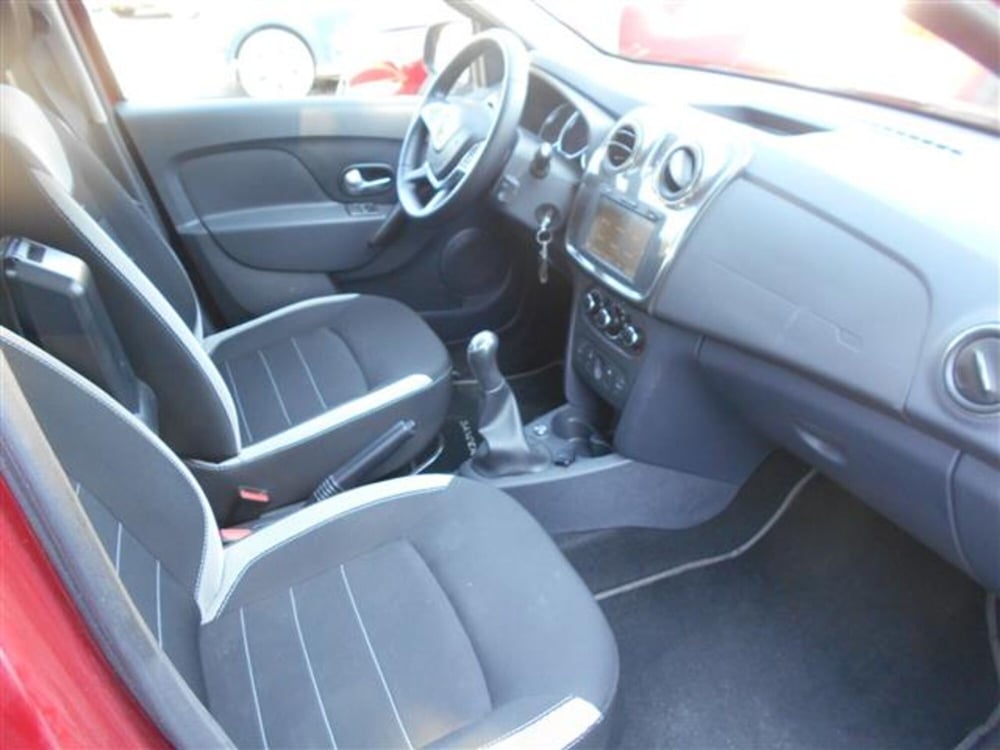 Dacia Sandero usata a Firenze (15)