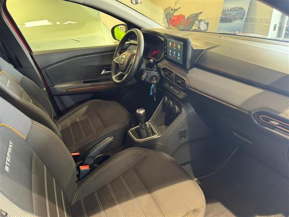 Dacia Sandero usata a Torino (11)