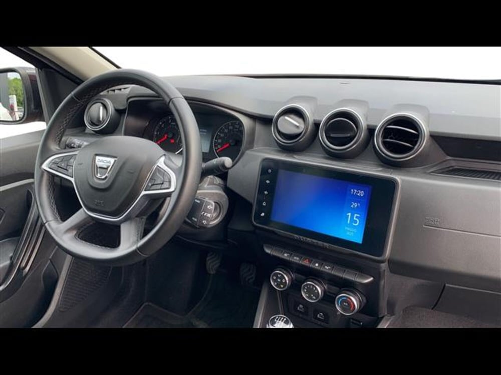 Dacia Duster usata a Padova (12)