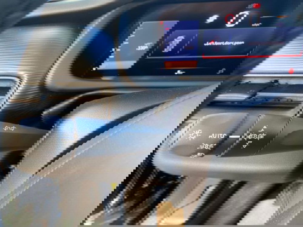 Jeep Avenger nuova a Cuneo (11)