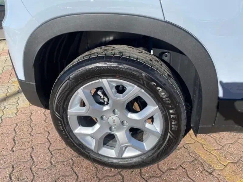 Jeep Avenger nuova a Cuneo (4)