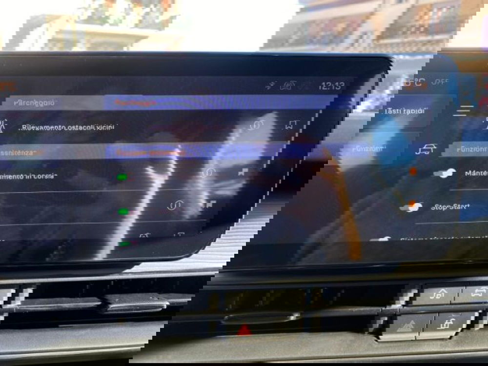 Jeep Avenger nuova a Cuneo (16)