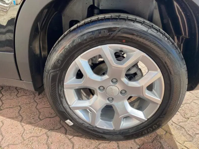 Jeep Avenger nuova a Cuneo (2)