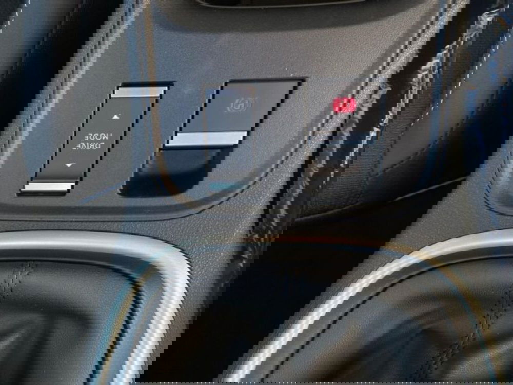 Jeep Avenger nuova a Cuneo (9)