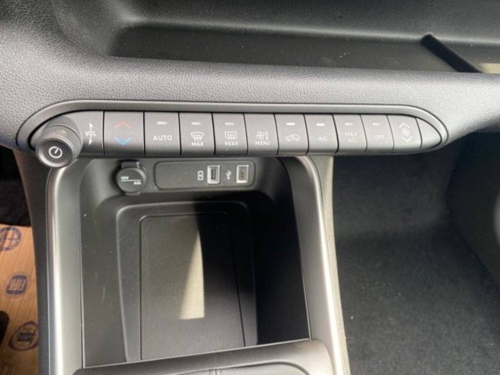 Jeep Avenger nuova a Cuneo (10)