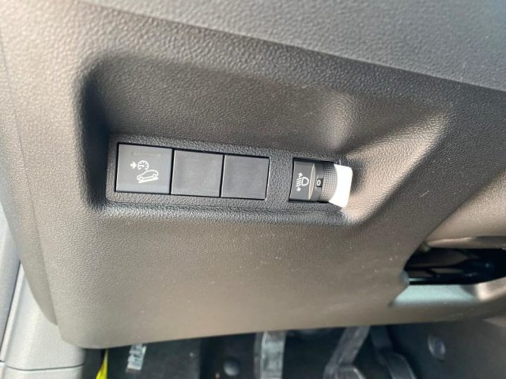 Jeep Avenger nuova a Cuneo (12)