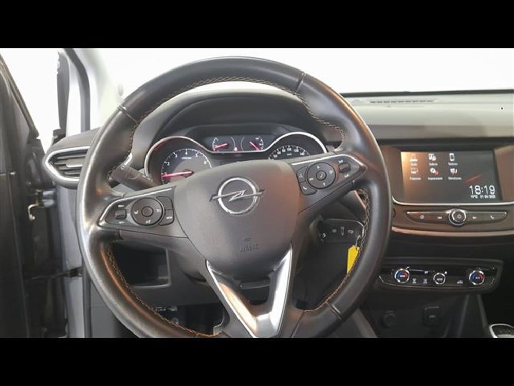 Opel Crossland X usata a Asti (12)