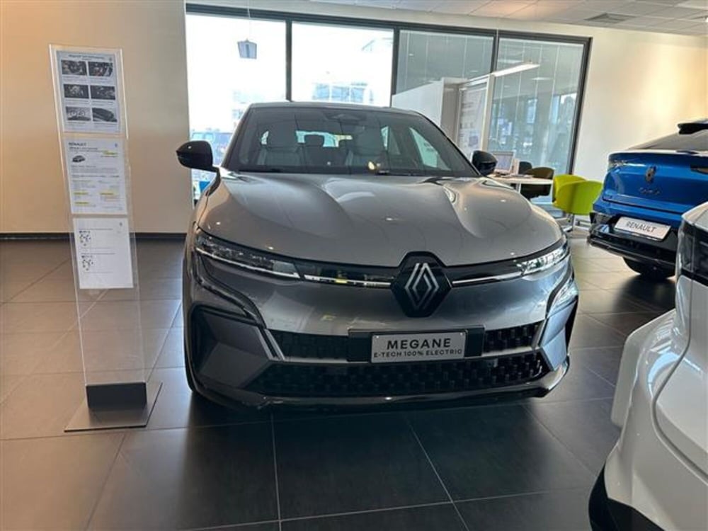 Renault Megane E-Tech Electric nuova a Parma (2)