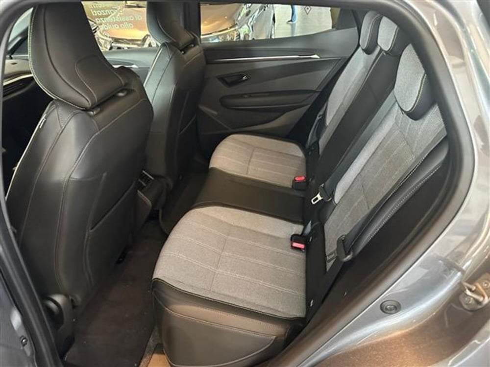 Renault Megane E-Tech Electric nuova a Parma (3)