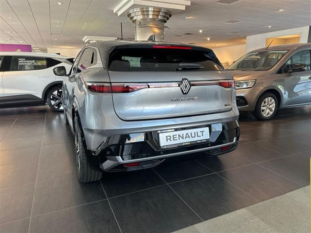 Renault Megane E-Tech Electric nuova a Parma (5)