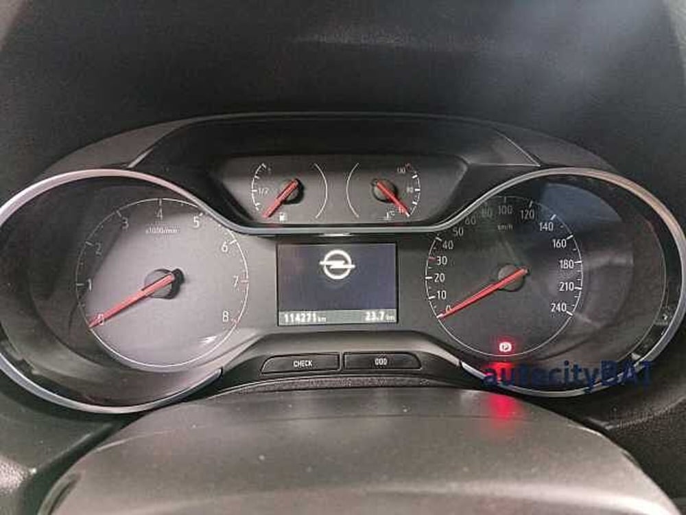 Opel Grandland X usata a Barletta-Andria-Trani (13)