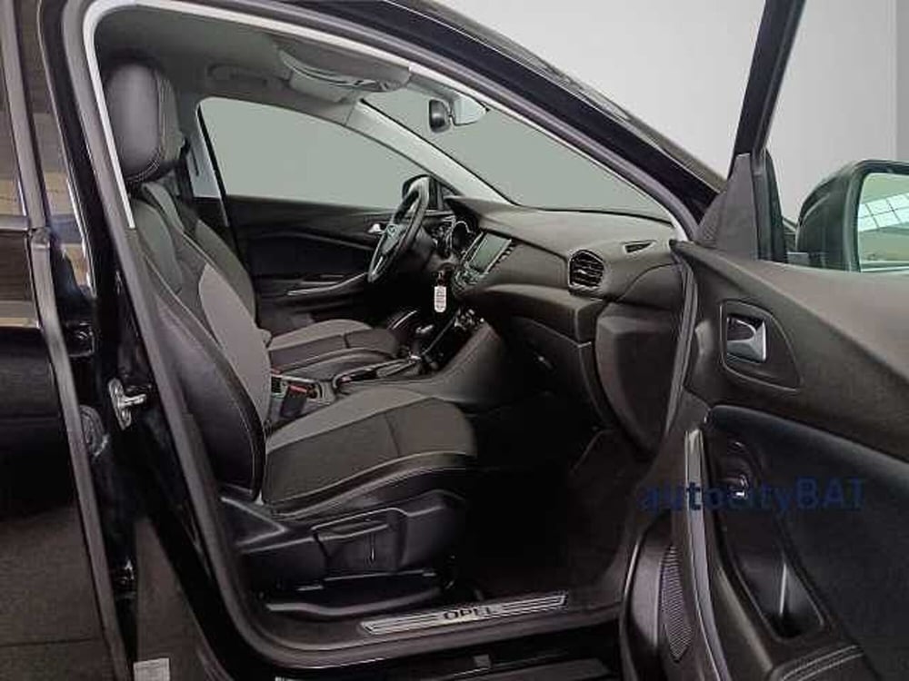 Opel Grandland X usata a Barletta-Andria-Trani (9)