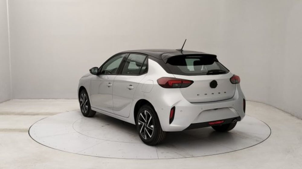 Opel Corsa nuova a Torino (3)