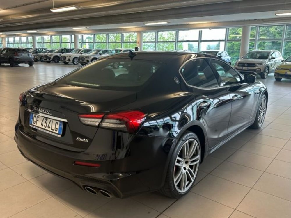 Maserati Ghibli usata a Cuneo (7)