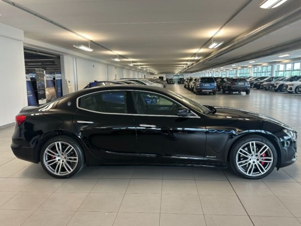 Maserati Ghibli usata a Cuneo (8)