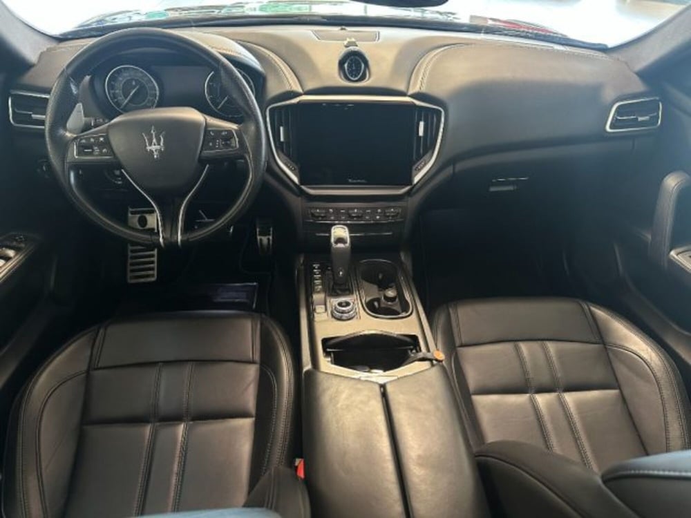 Maserati Ghibli usata a Cuneo (9)