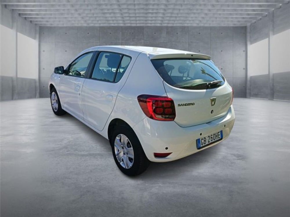 Dacia Sandero usata a Bari (4)