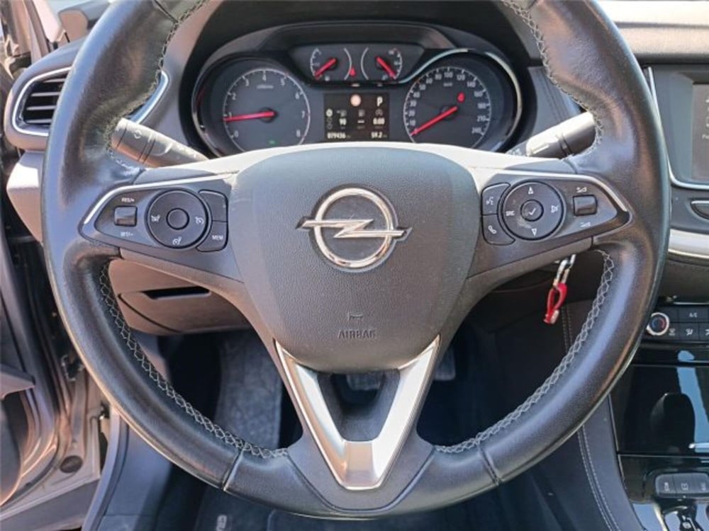 Opel Grandland usata a Bari (15)