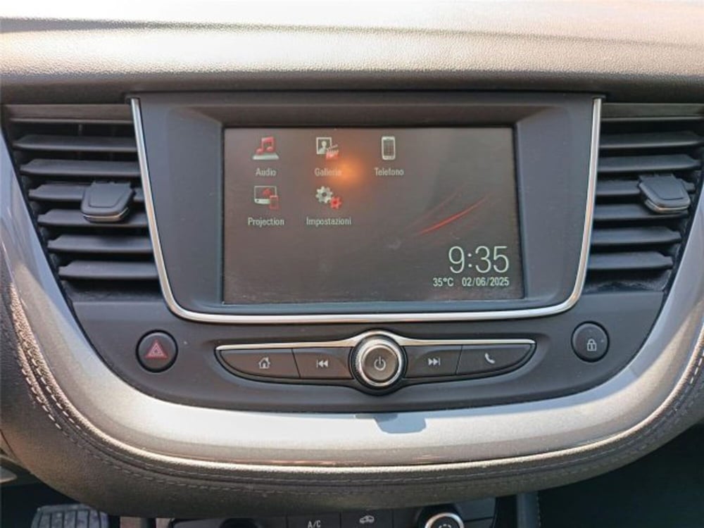 Opel Grandland usata a Bari (18)
