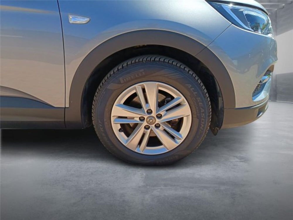Opel Grandland usata a Bari (8)