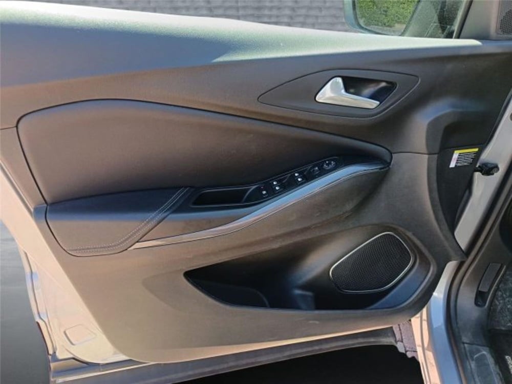 Opel Grandland usata a Bari (9)