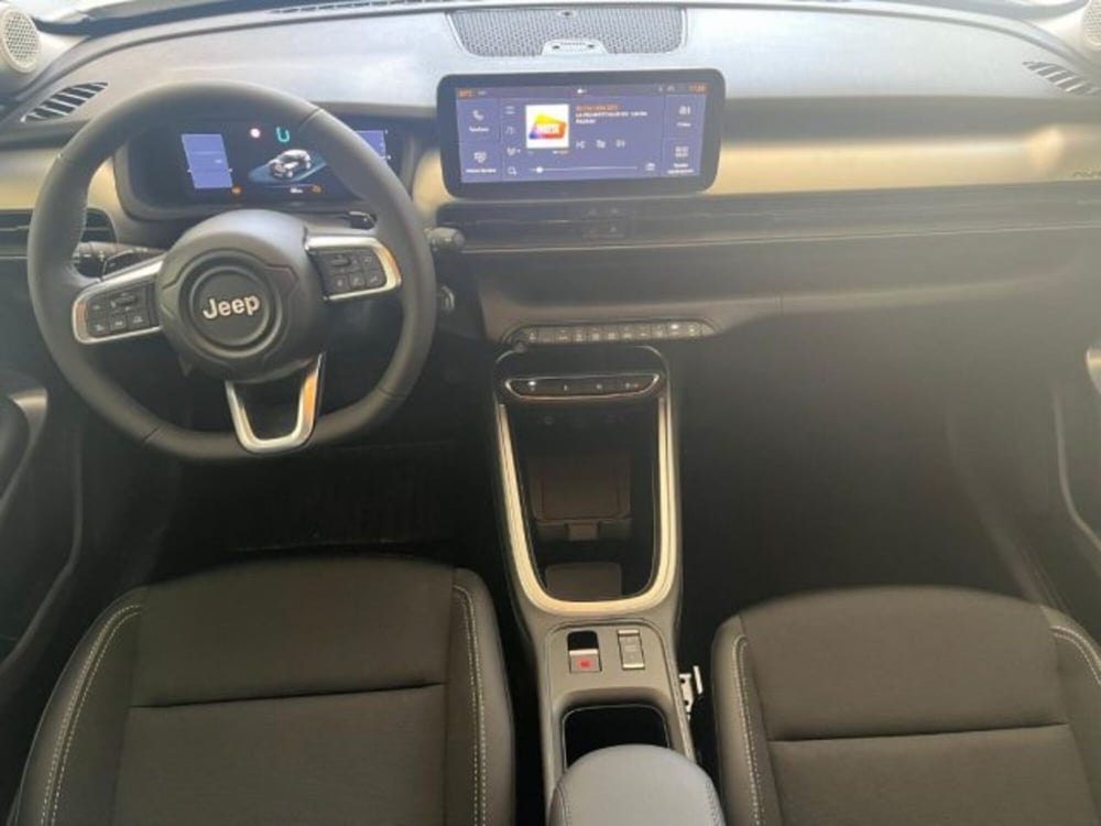 Jeep Avenger nuova a Trapani (9)