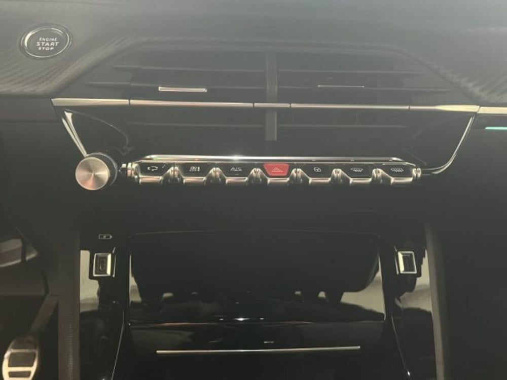 Peugeot 208 usata a Trapani (13)