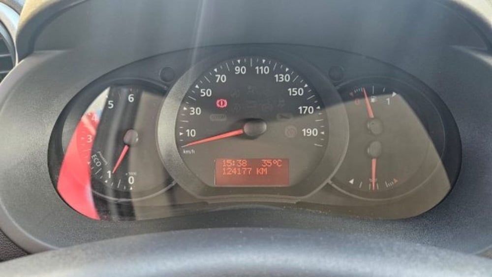 Nissan NV250 usata a Lucca (14)