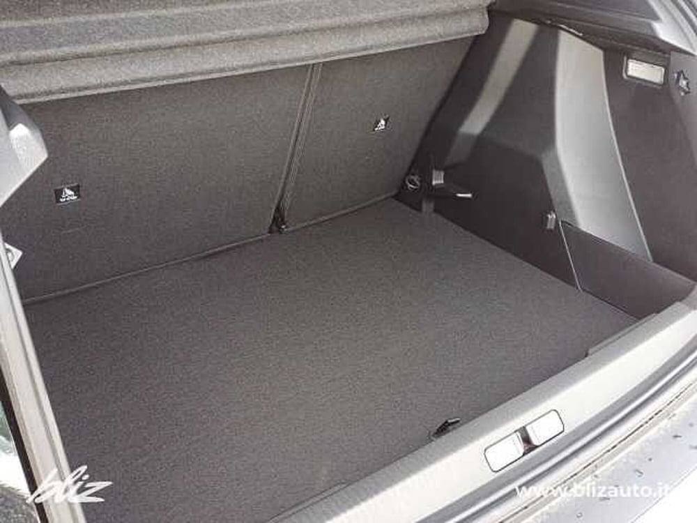 Peugeot 2008 nuova a Udine (10)