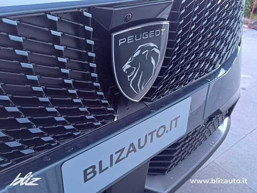 Peugeot 5008 nuova a Udine (10)