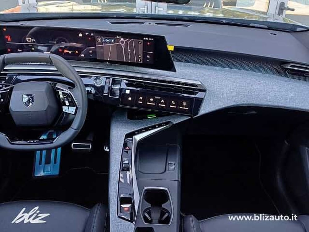 Peugeot 5008 nuova a Udine (15)